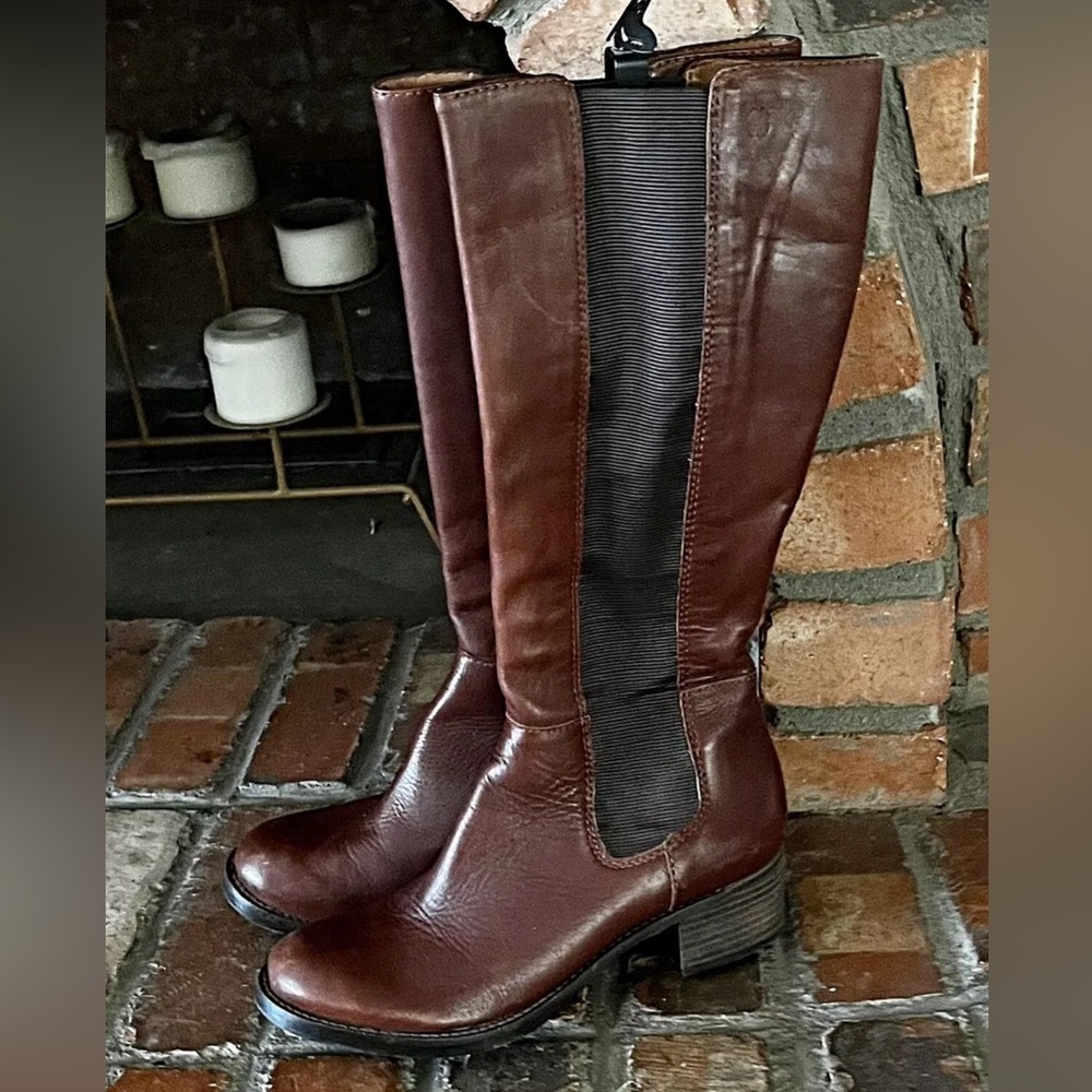 Lucky Brand, Pull On Leather Boots, Wms Sz 7,  Perfect For Sweater Weather!
